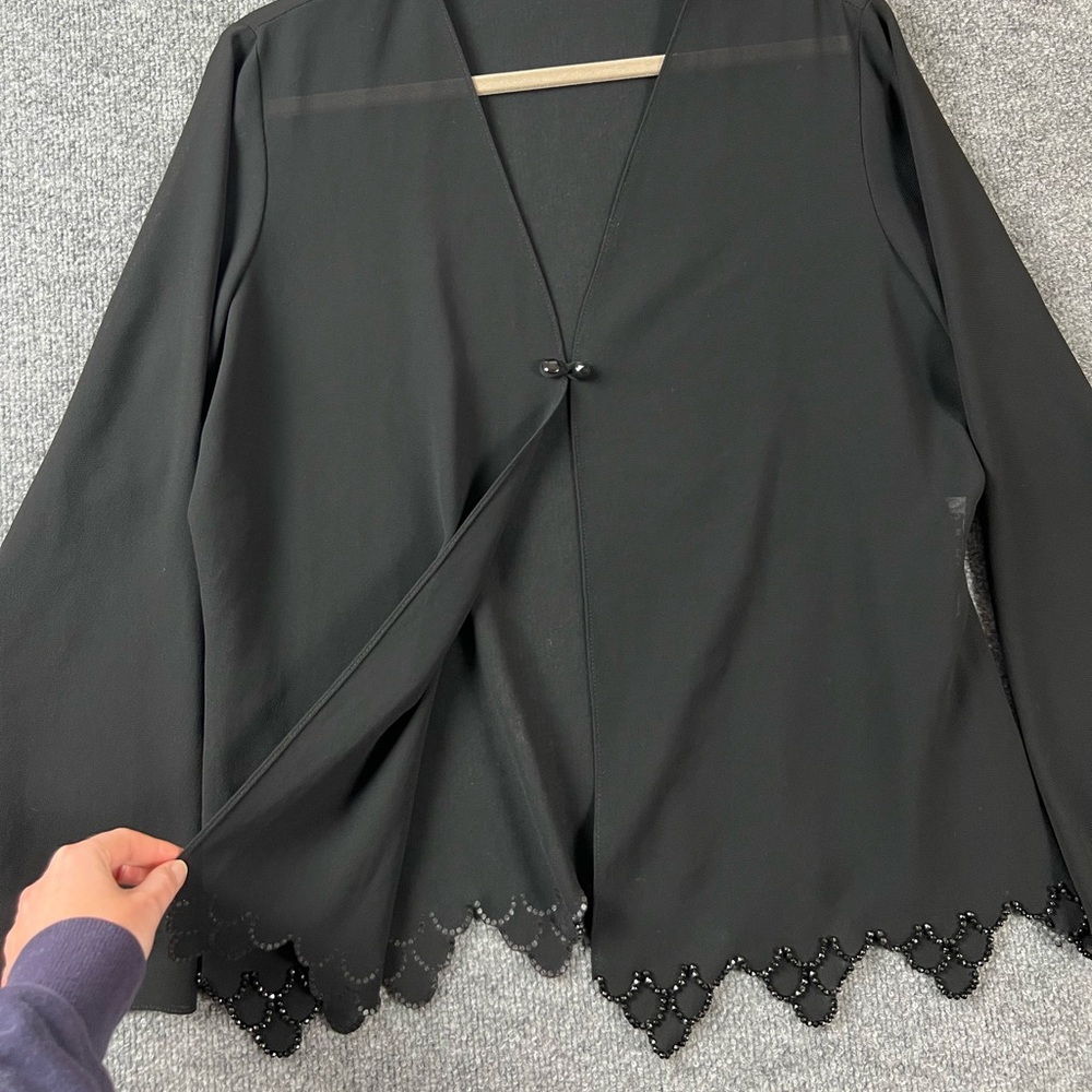 J.R.Nites by Caliendo Cardigan Sz 10 one Front Button Black Scalloped Beaded Hem - Picture 3 of 10